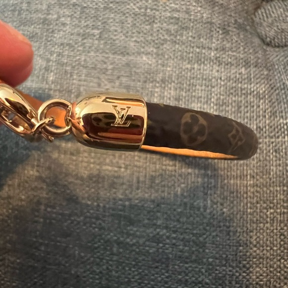 Louis Vuitton Say Yes Leather Bracelet - Picture 3 of 4